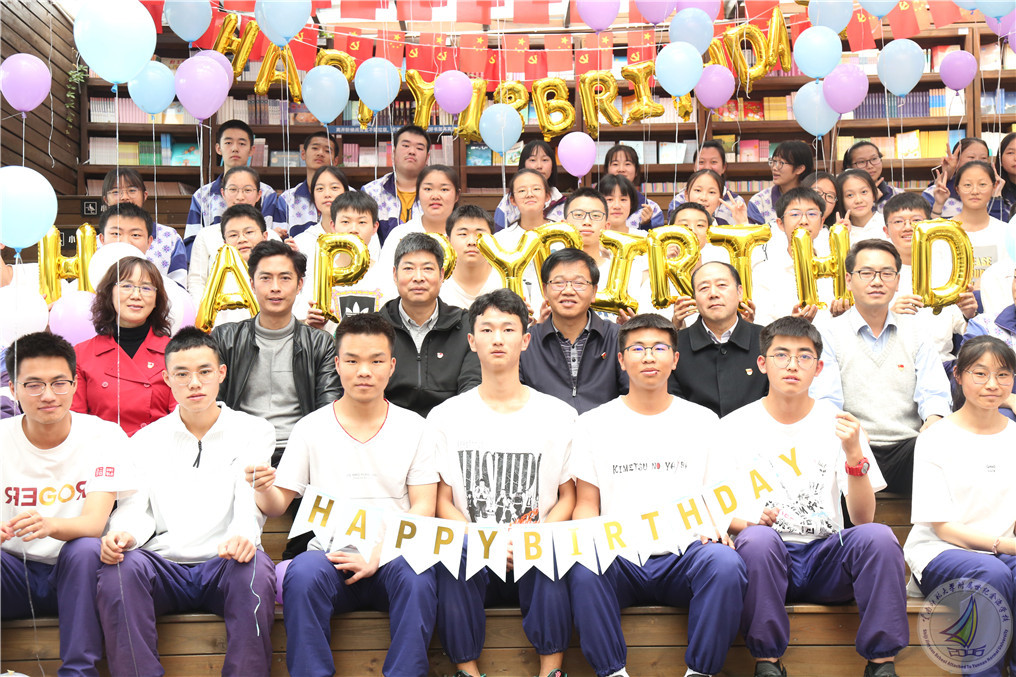 1604472253234055677.jpg 01-合照.jpg