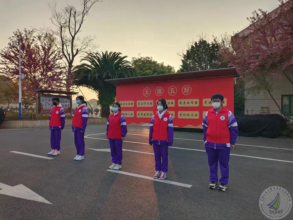 1.jpg