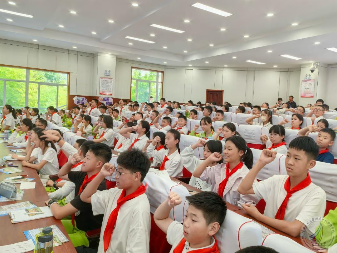 886a4501f1937136ab2274cad915308c_origin(1).jpg